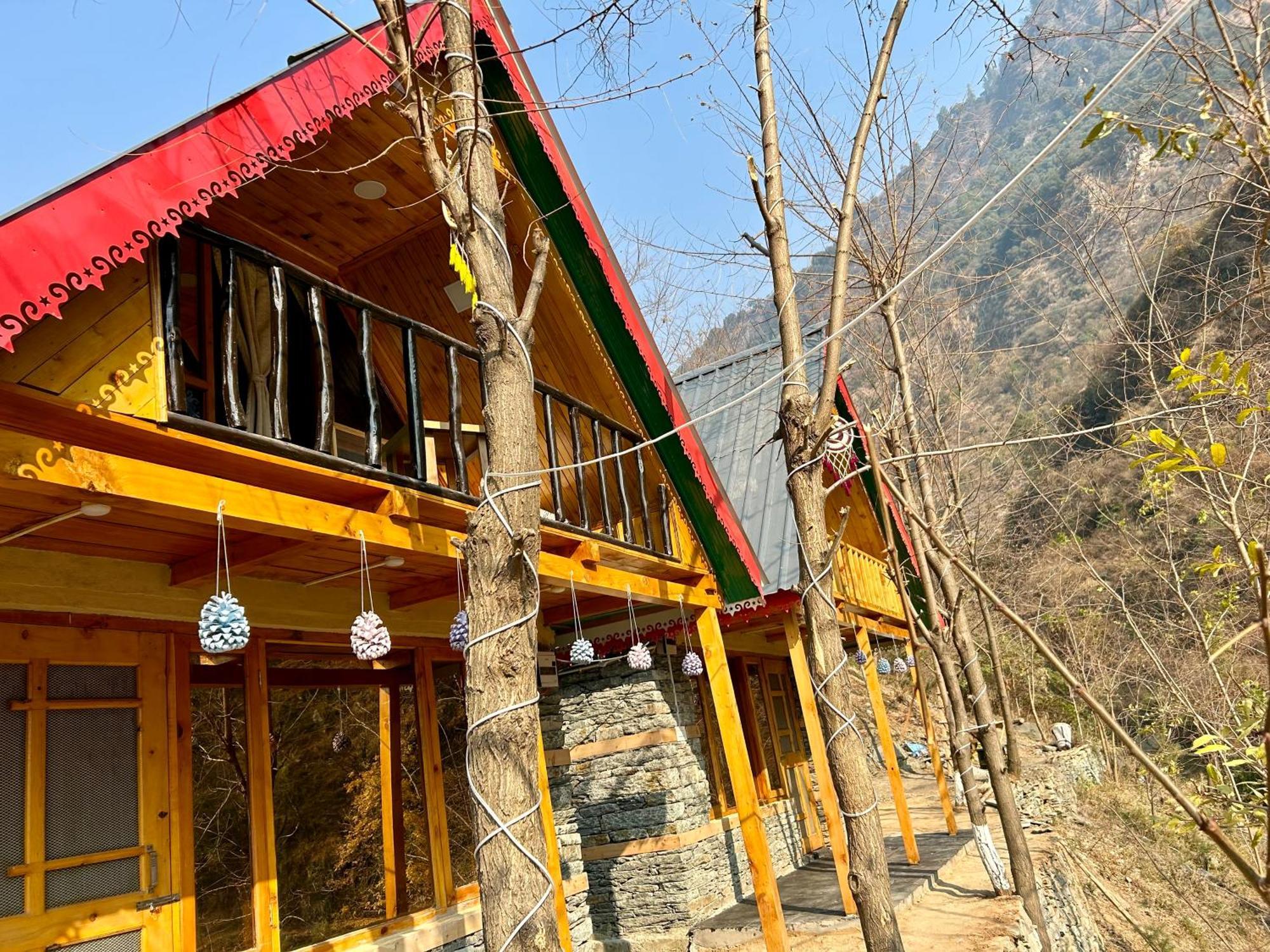 Sainj Riverside Cottages Extérieur photo