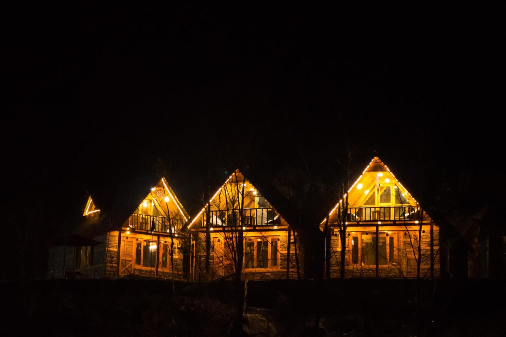 Sainj Riverside Cottages Extérieur photo
